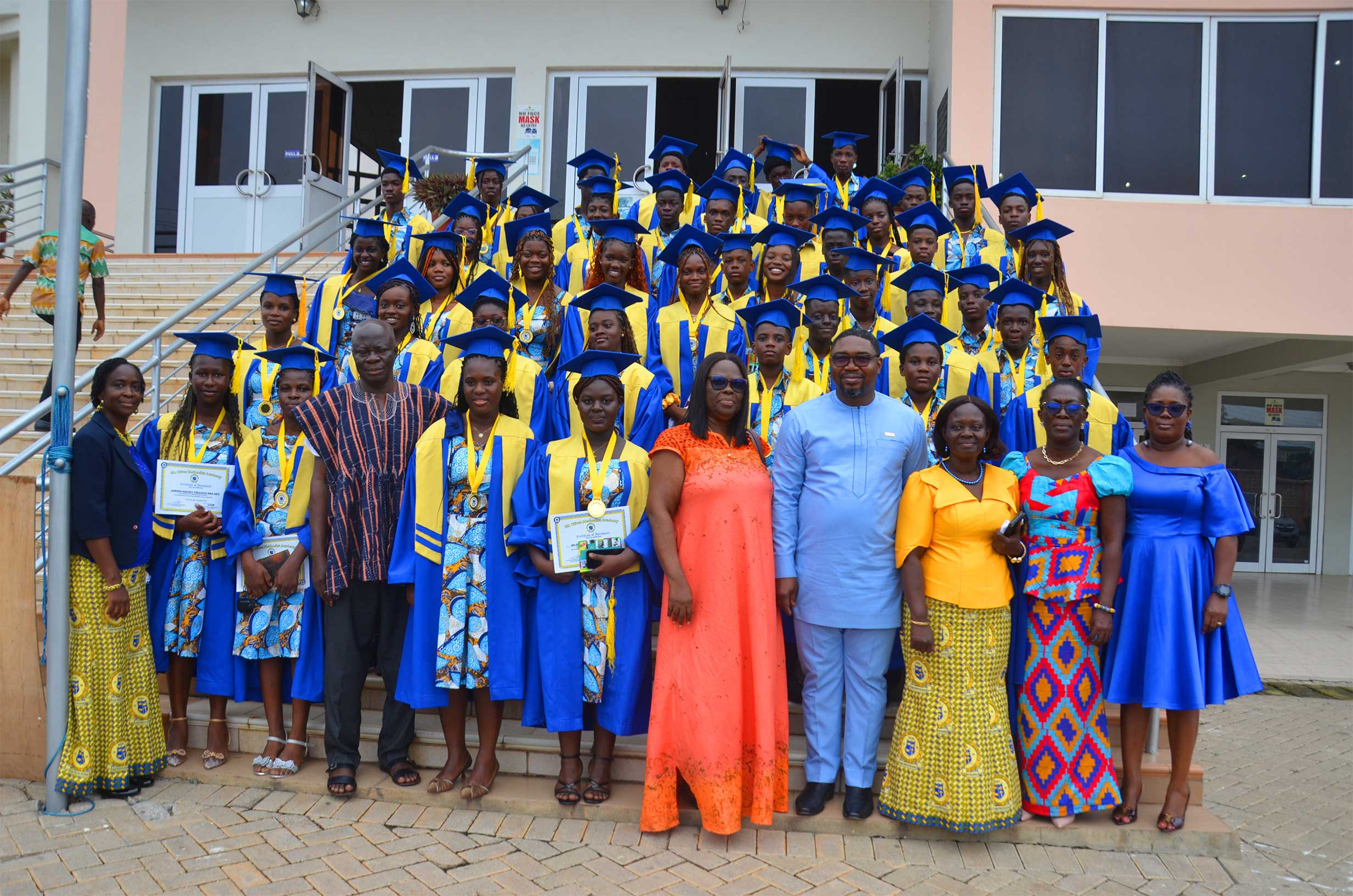 Tabere Methodist Junior High School graduates and staff